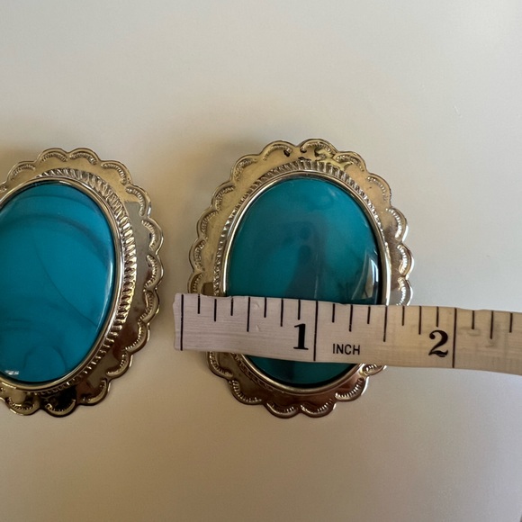 Vintage Large Concho Earrings - Picture 5 of 9